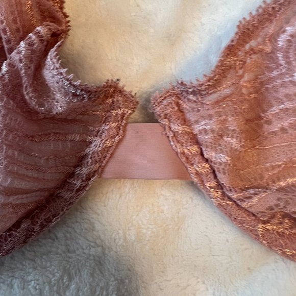 Victoria's Secret VERY SEXY Unlined Zebra Lace Demi Bra demure pink size 32DDD - Picture 6 of 15